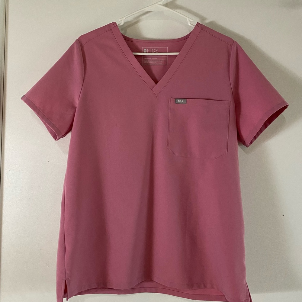 Figs Chalk Pink Catarina Scrub Top, Medium